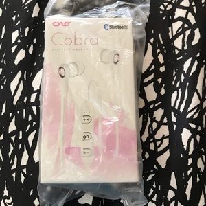 BNWT Cylo Cobra wireless Bluetooth earbuds